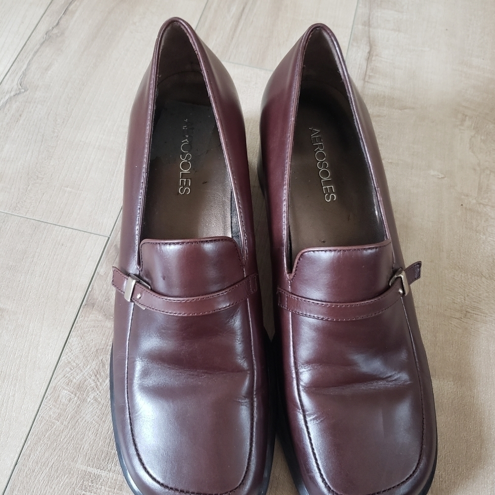 WOMEN'S shoes